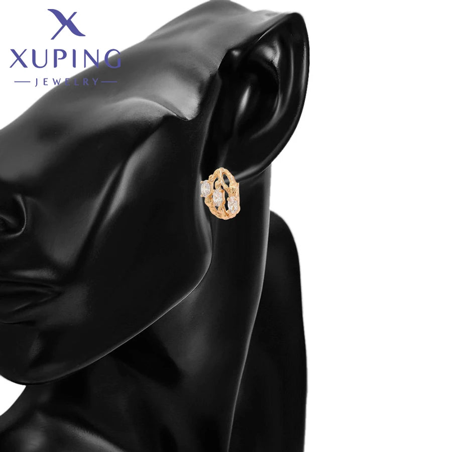 Xuping Jewelry New Arrival Elegant Hoop Earring with Gold Color for Women Gift X000461551